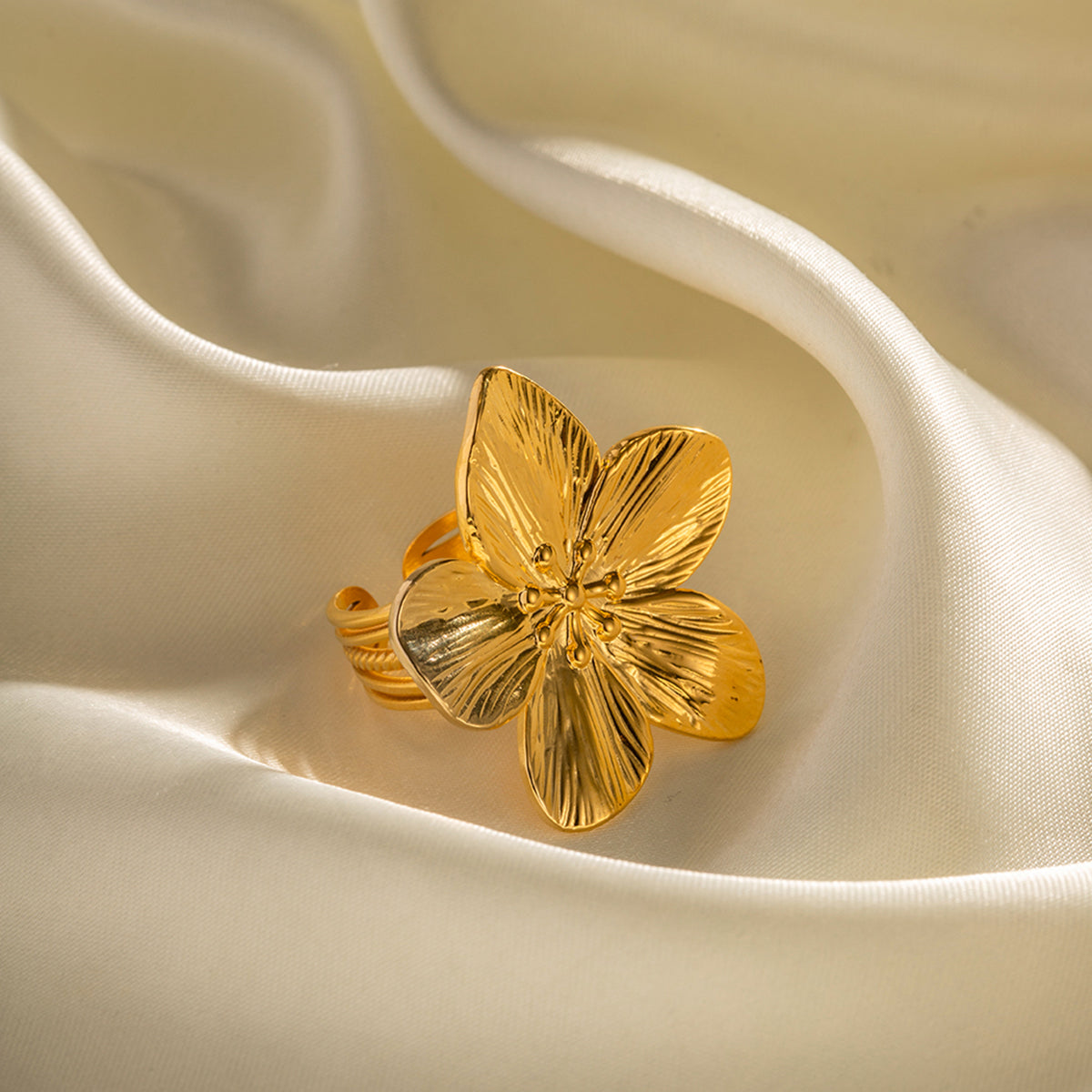 Blossom Ring