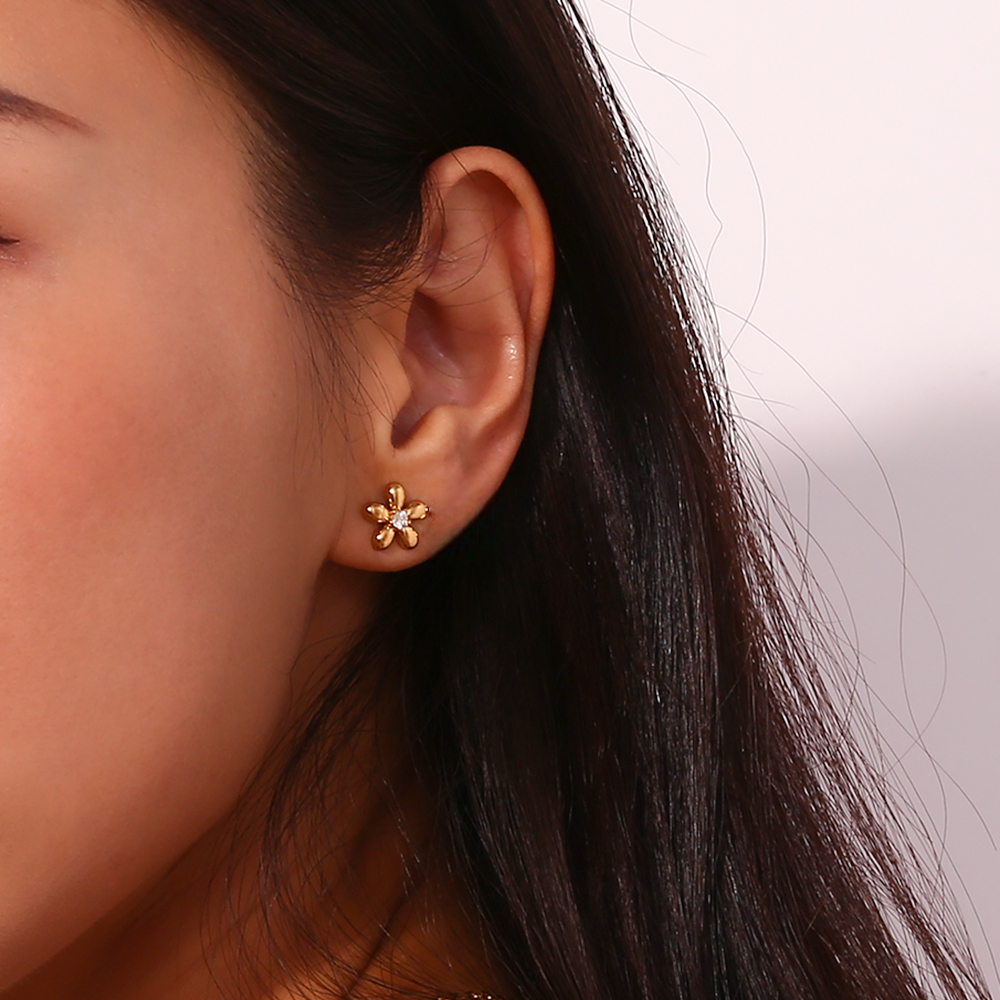 Floralia Earrings