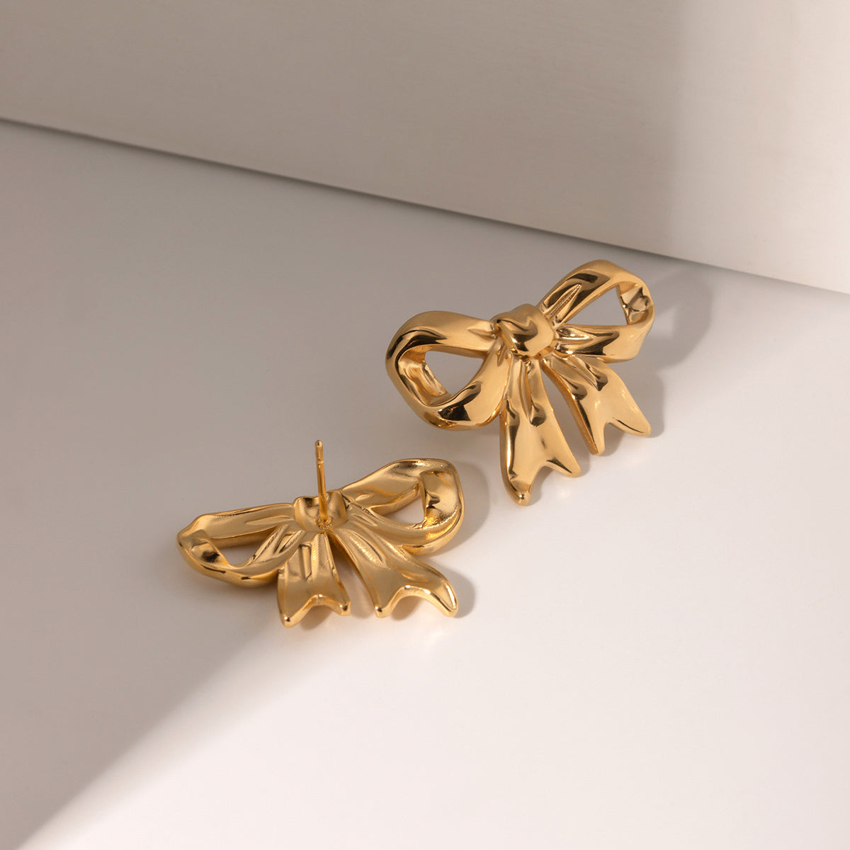 Bowtiful Earrings