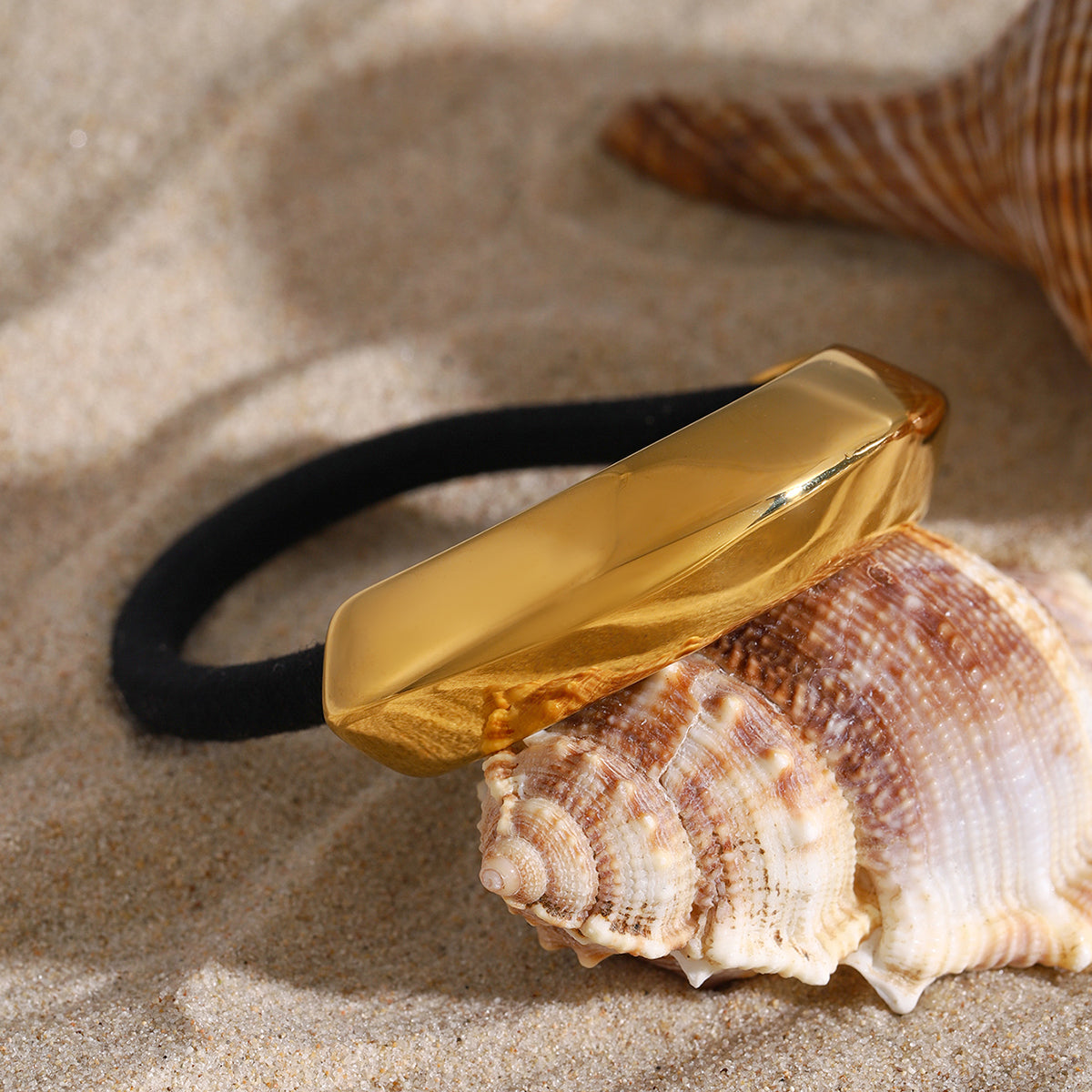 Elegant Curve Hair Cuff