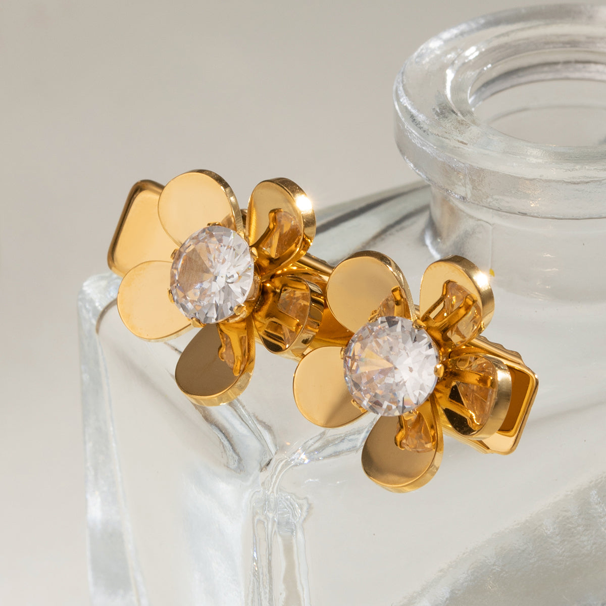 Flora Spark Hair Clip