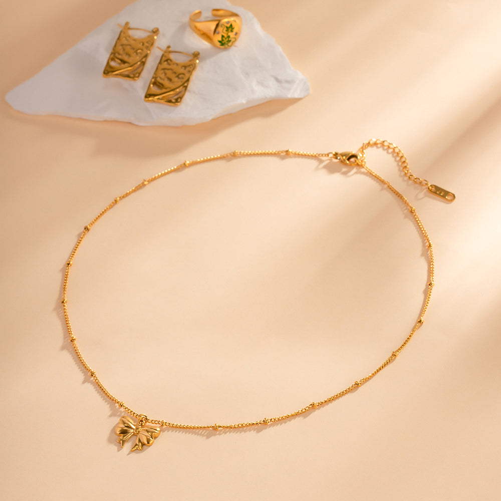 Bow Necklace
