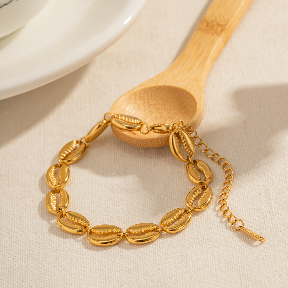 Shellfishly Yours Bracelet