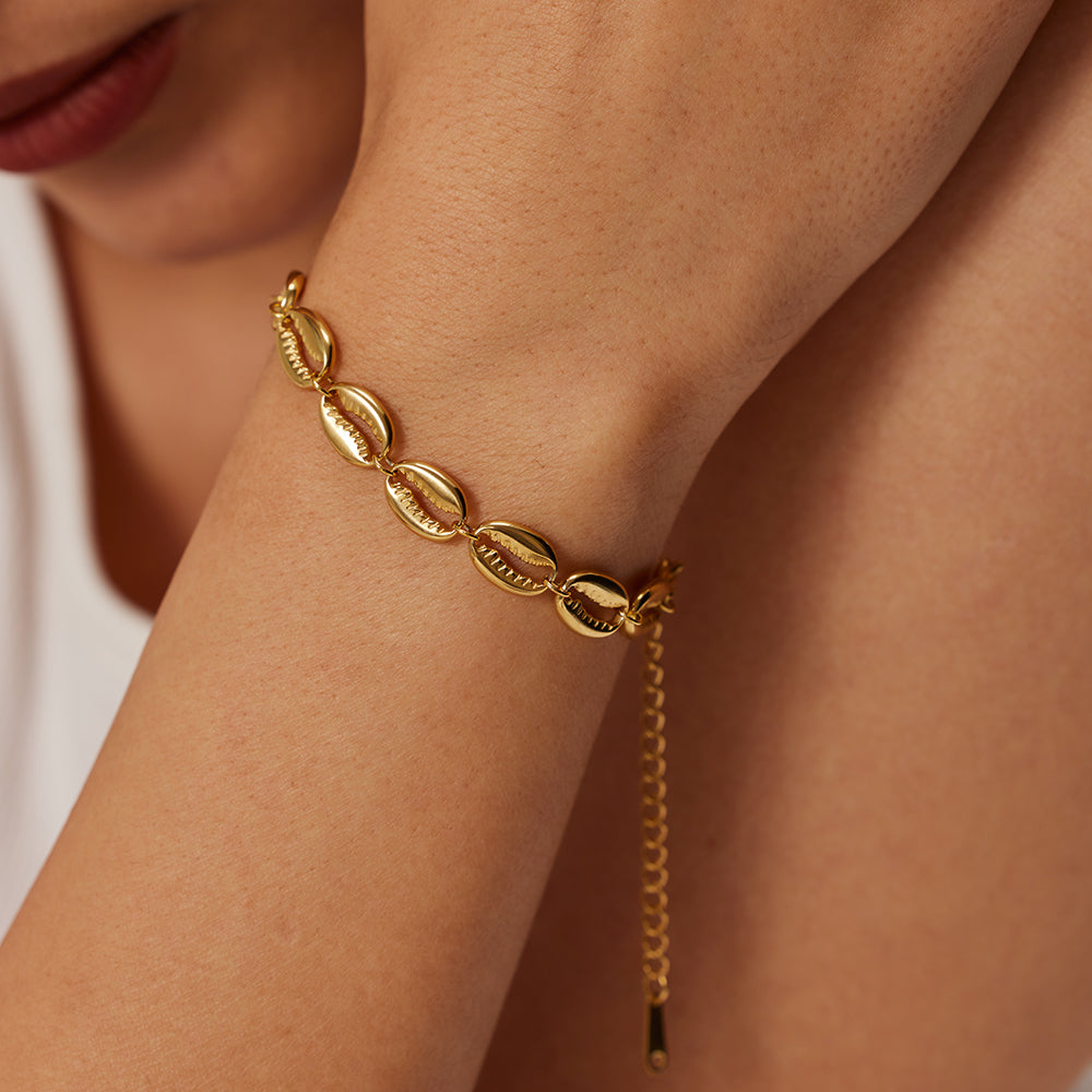 Shellfishly Yours Bracelet