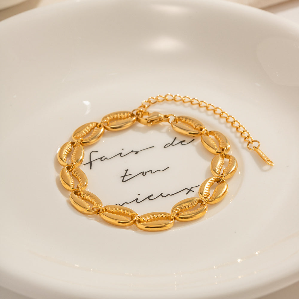 Shellfishly Yours Bracelet