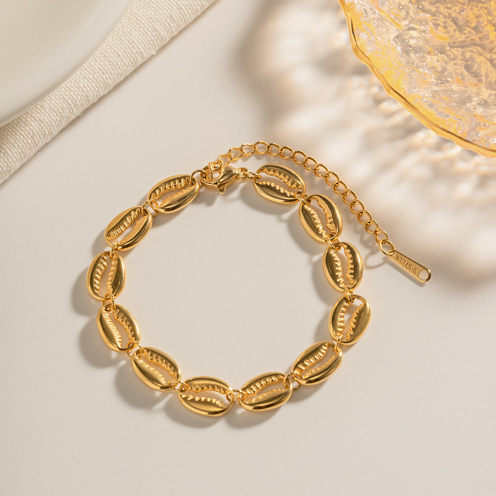 Shellfishly Yours Bracelet