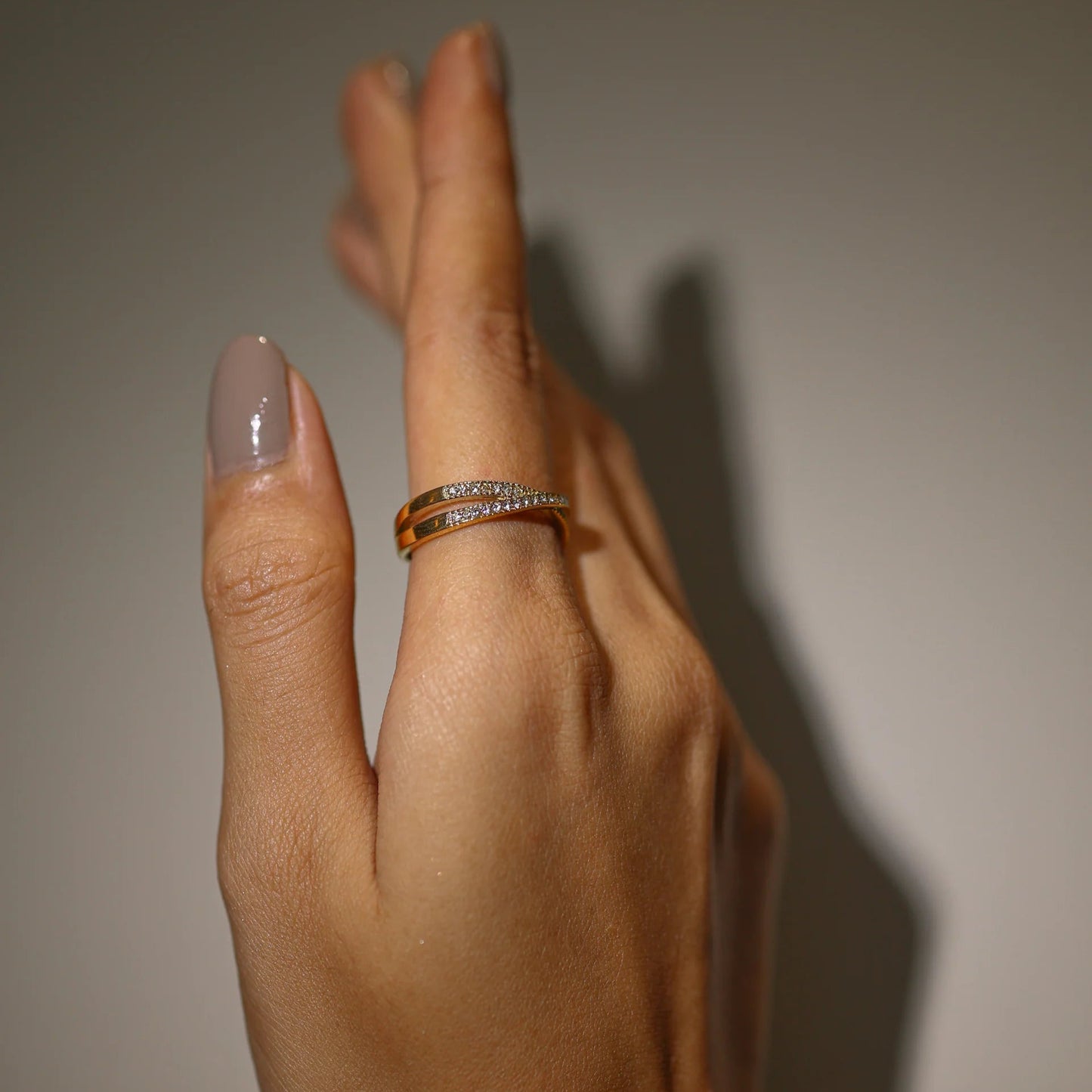 Cross Sparkling Ring